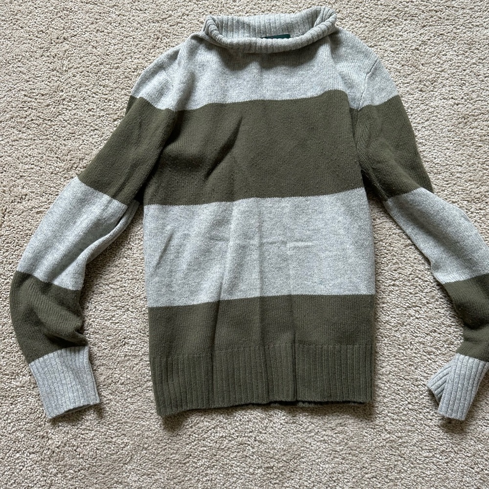 Turtleneck warm sweater